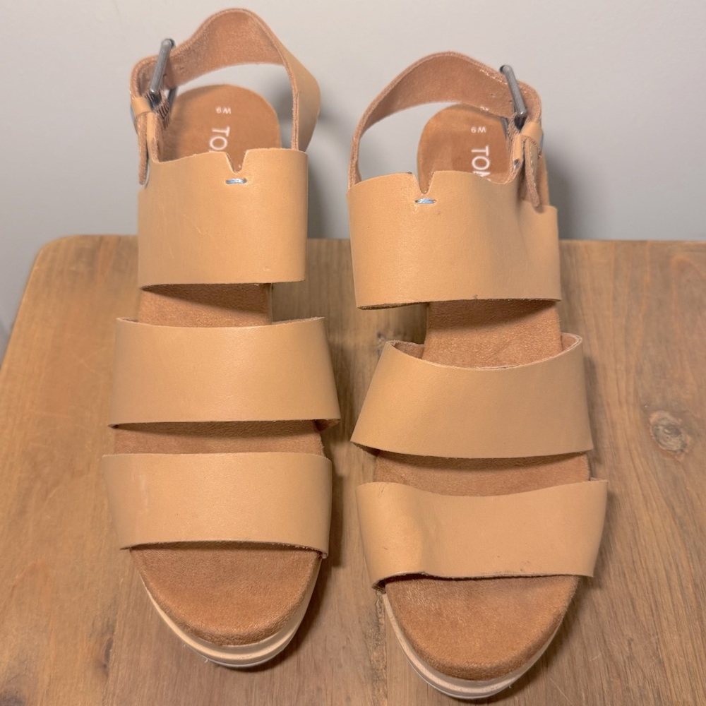 Toms Phoebe Slingback Clog Sandal in Honey Vegan Leather size 9